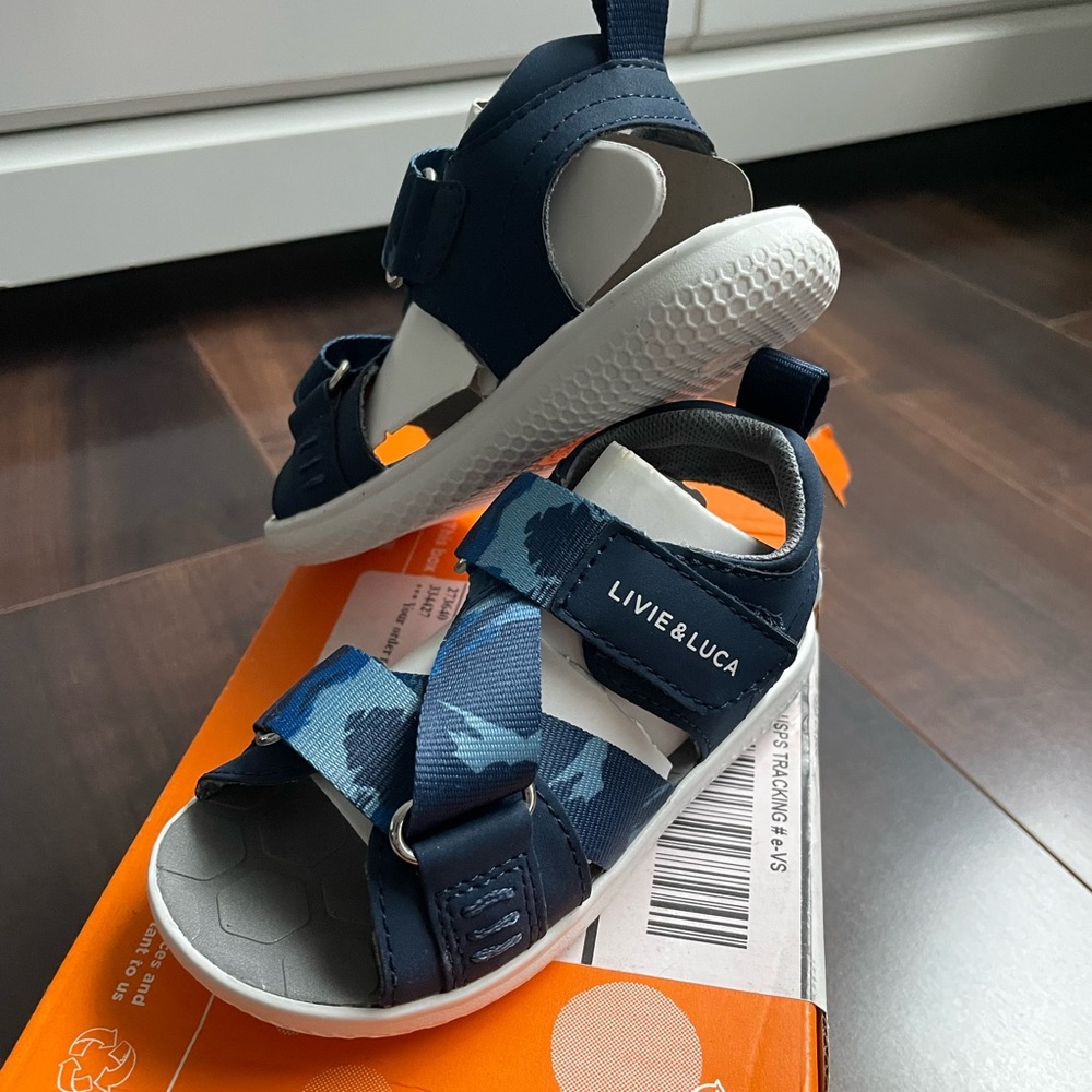 Todder boy sandals